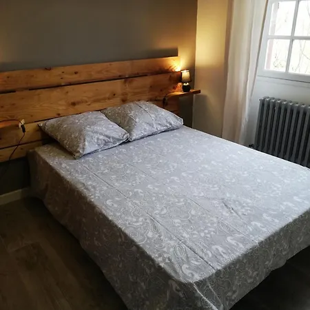 Des Rosiers Nyaraló *