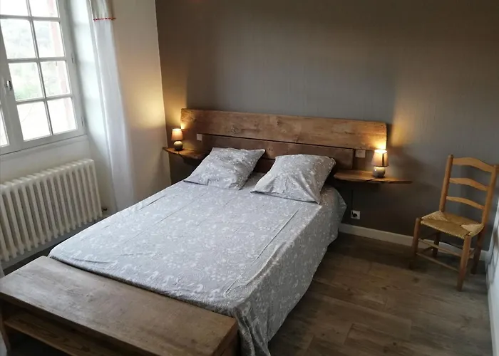 Des Rosiers Nyaraló Nauviale