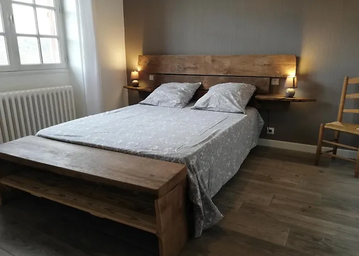 Des Rosiers Nyaraló Nauviale